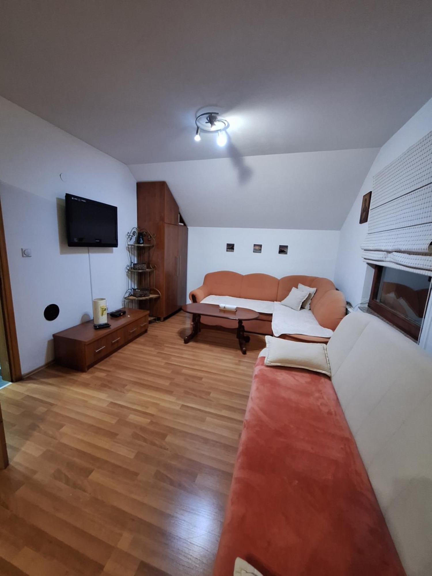 Apartman Sara Pale - Ski Centar Ravna Planina エクステリア 写真
