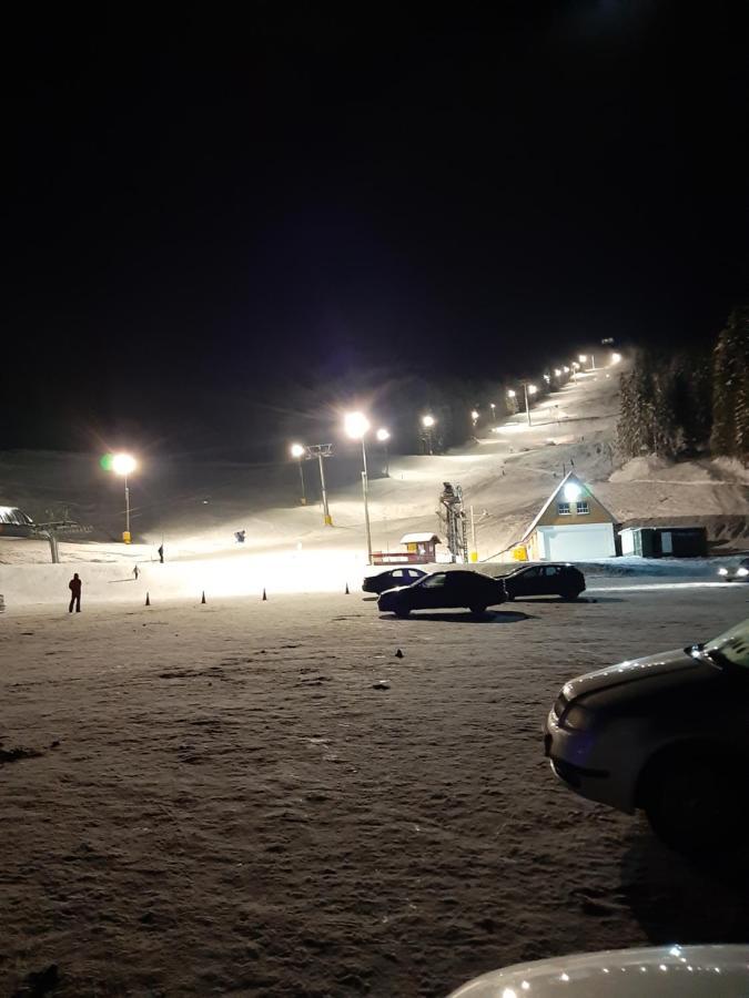 Apartman Sara Pale - Ski Centar Ravna Planina エクステリア 写真